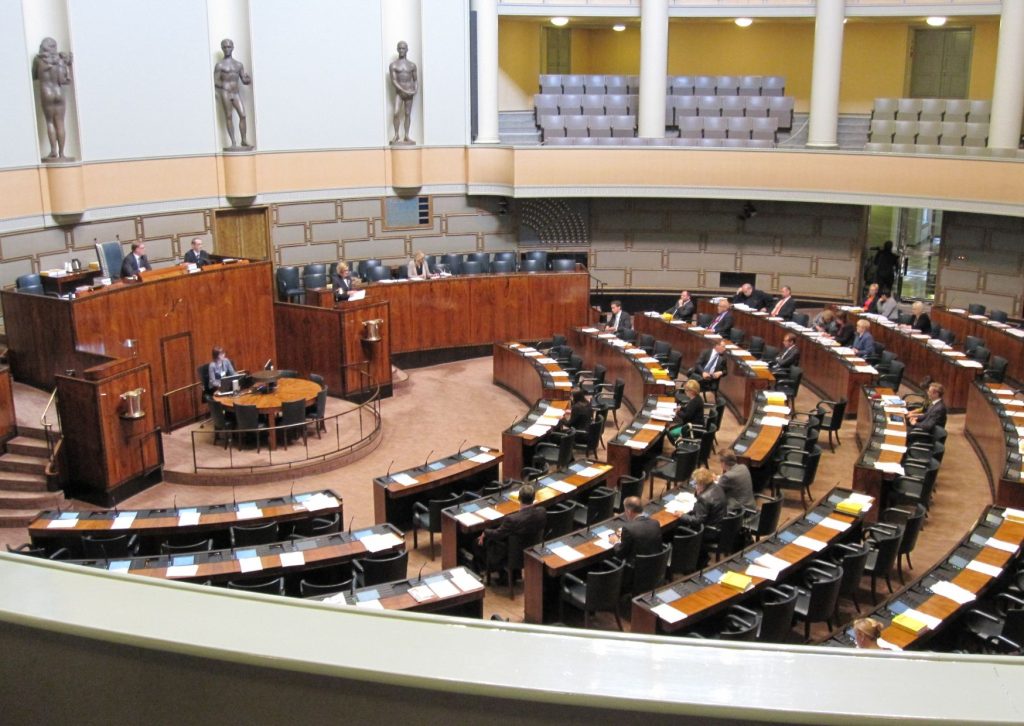 Soome parlament (Eduskunta): Struktuur ja ülesanded